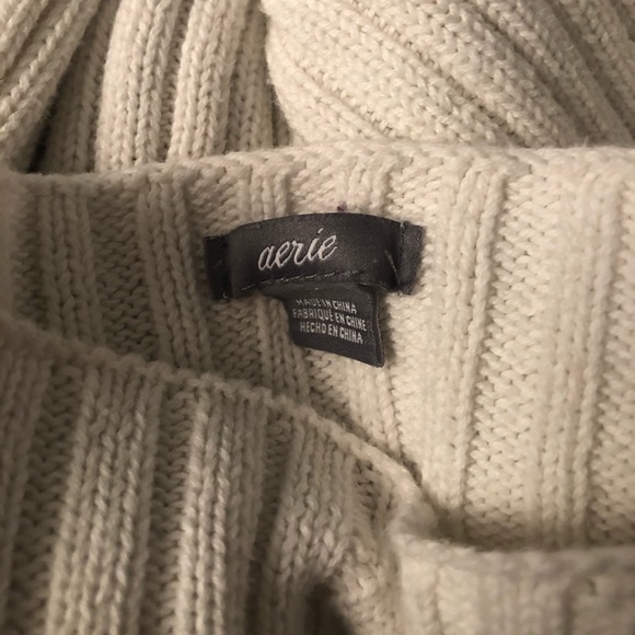 White Cropped Sweater American Eagle - Picture 3 of 3